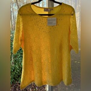Quacker Factory NWT embellished top sz 1X bright yellow w/eyelet lace S/…